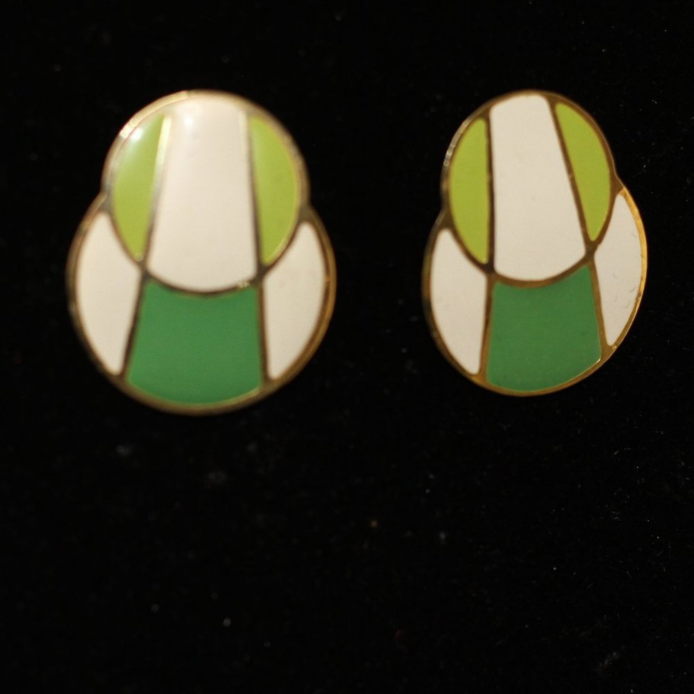 Green & White Gold Earrings